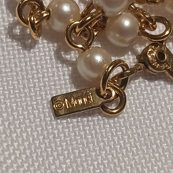 Monet Faux-Pearl Bracelet - Picture 5 of 5